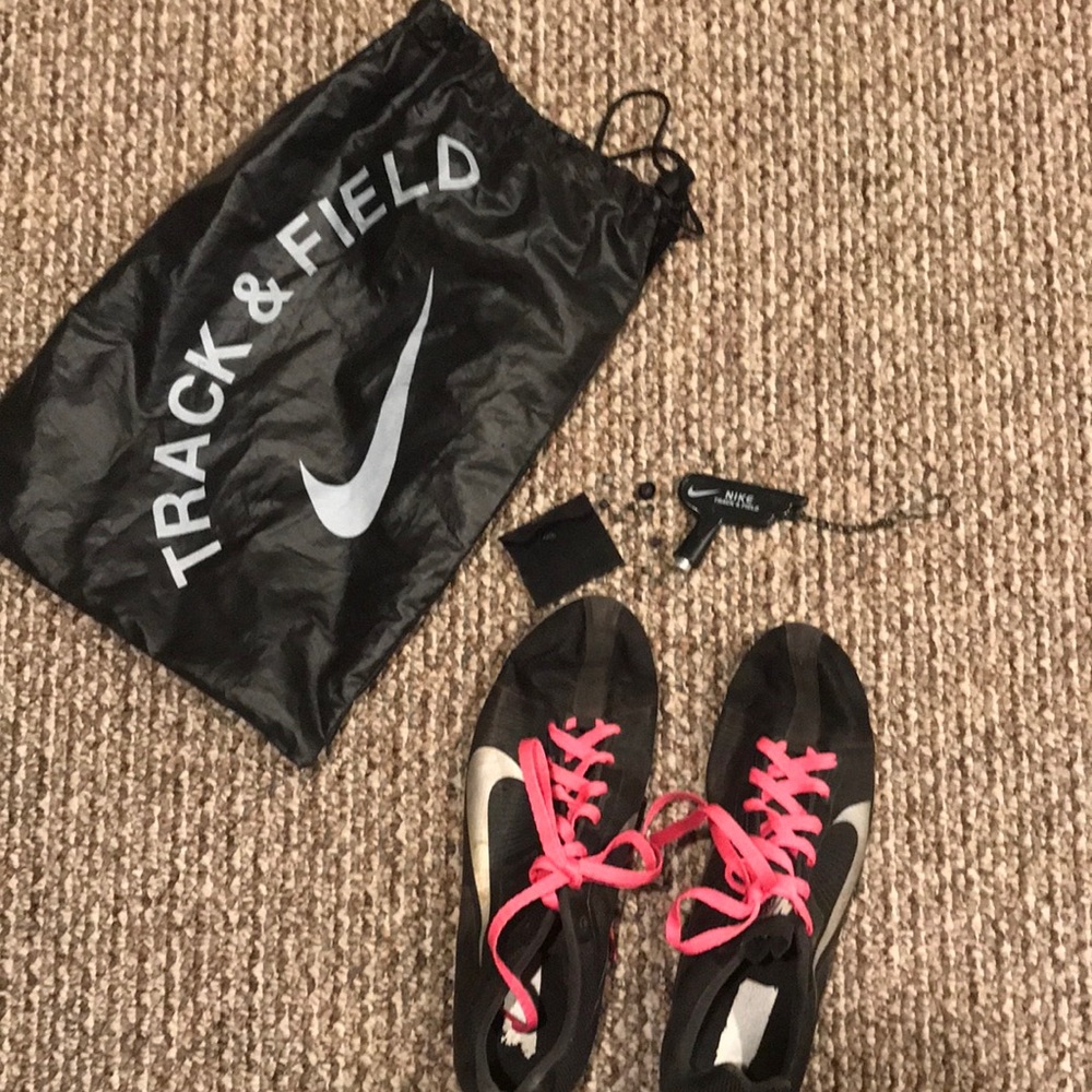 Men’s size 10 Nike track and field shoes
